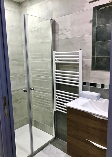 Bathroom 3, Appart hotel Le Madame, Nord