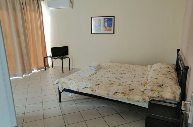 Bedroom 3, Eugenia Studios, Ionian Islands