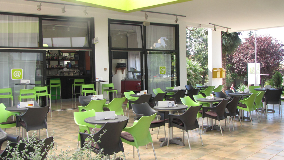 Food & Drinks 5, Happy Camp in Camping Park Umag, Brtonigla