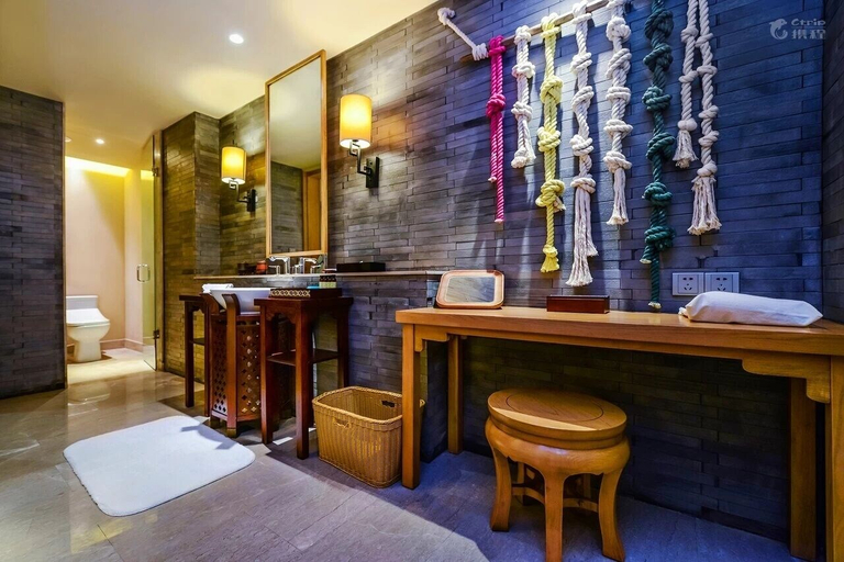 Bathroom, XiannvshanHuabang, Chongqing