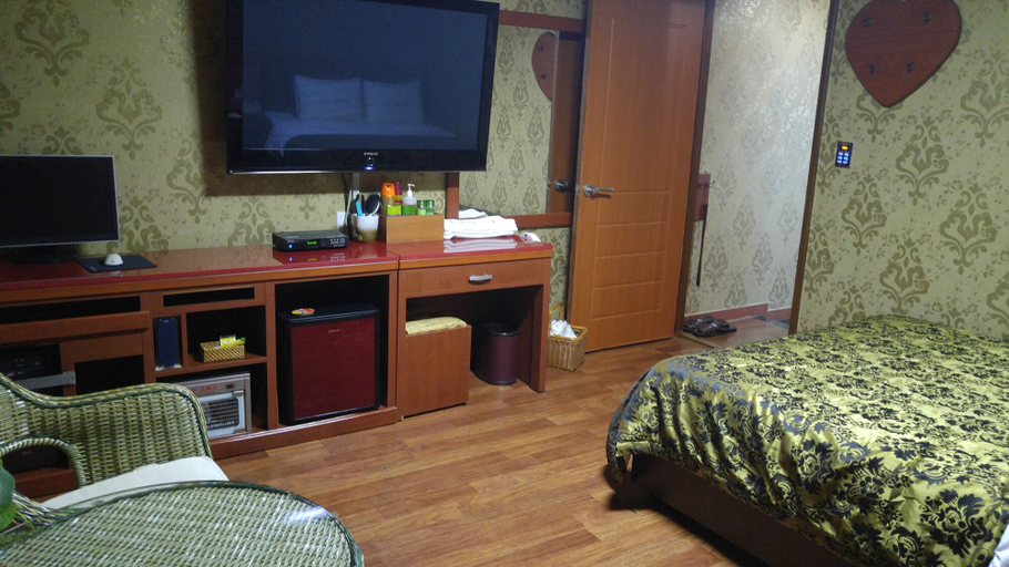 Bedroom 2, Loa Hotel, Nam