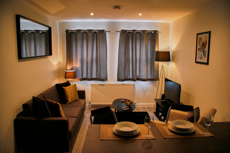 Others 4, Derbyshire House, Hertfordshire