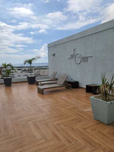 Exterior & Views, The Oasis at Kensington