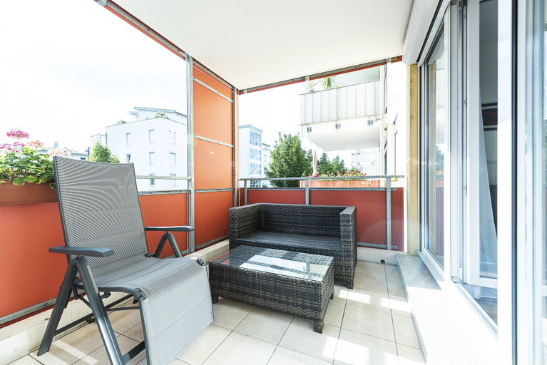 Others 3, Apartment 2 Zimmer Flughafen Stuttgart, Esslingen
