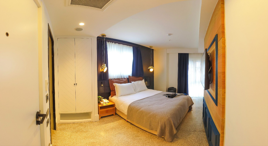 Bedroom 5, Atik Pera Hotel, Beyoğlu