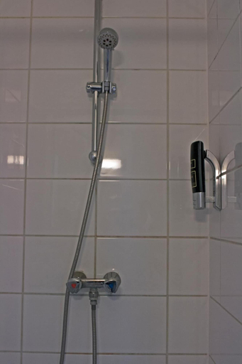 Bathroom 3, Hotel De Koopermoolen, Amsterdam