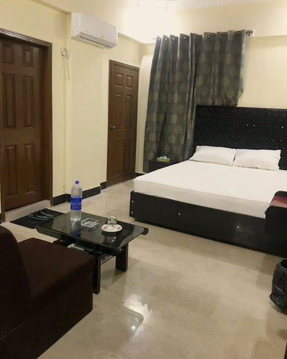 Bedroom 3, Hotel Second Home, Karachi