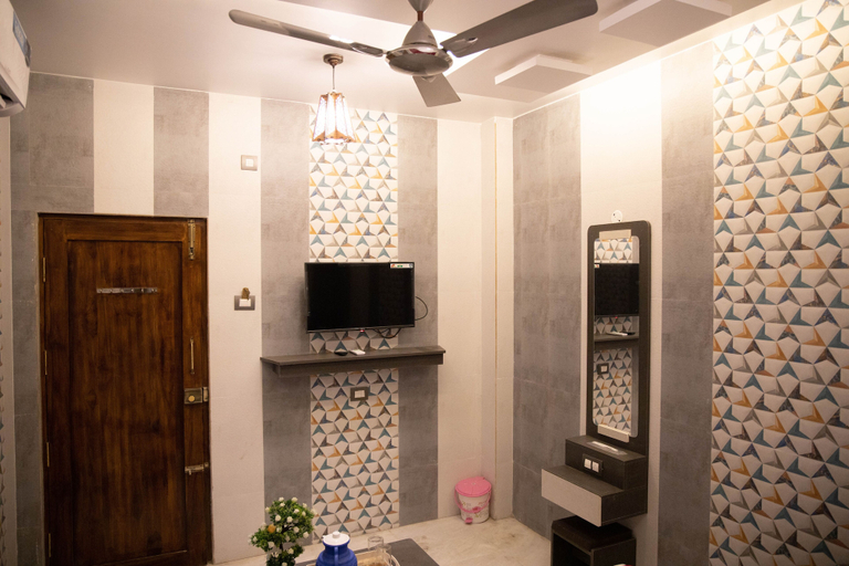Others 4, Hotel Ganesh Palace, Ramanathapuram