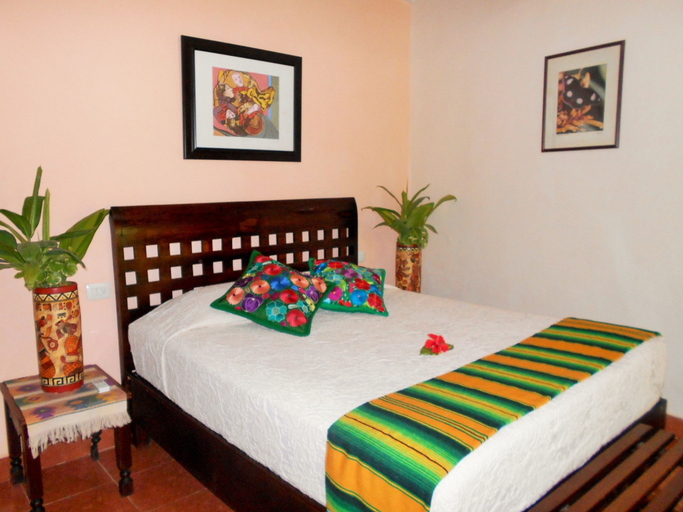 Bedroom 2, Hacienda Chichen Resort & Yaxkin Spa, Tinúm