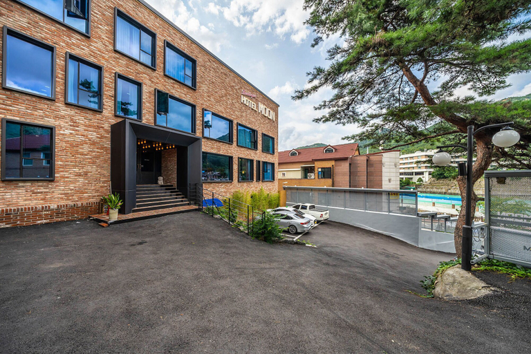 Exterior & Views 2, Hotel Moon, Anyang