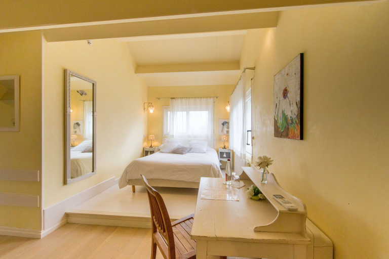 Bedroom 4, La Terre D'Or - Chambre d'Hôtes, Côte-d'Or