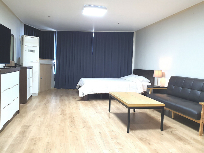 Others 3, Binch House, Goyang