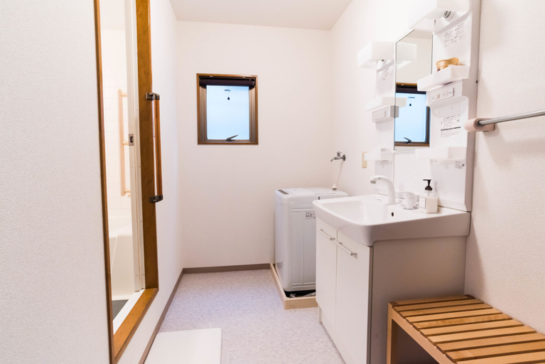 Bathroom 5, Bijou Suites Ferries Wheel View, Osaka