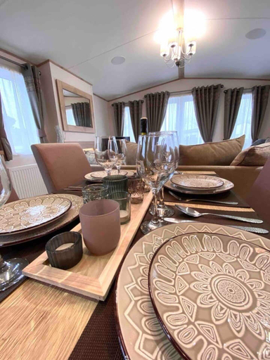 Food & Drinks, Stunning 2-bed Holiday Lodge Nr Padstow, Cornwall