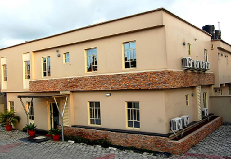 Exterior & Views 2, De Rigg Place, Mainland