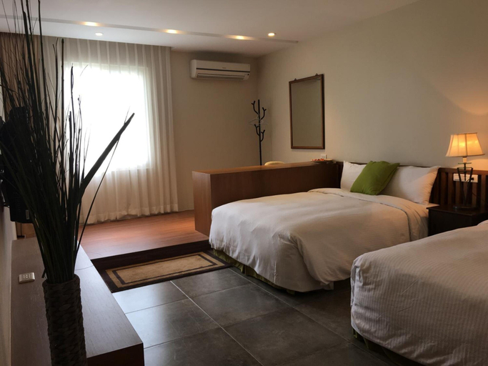 Bedroom 4, Palm Tree Hotel, Pingtung