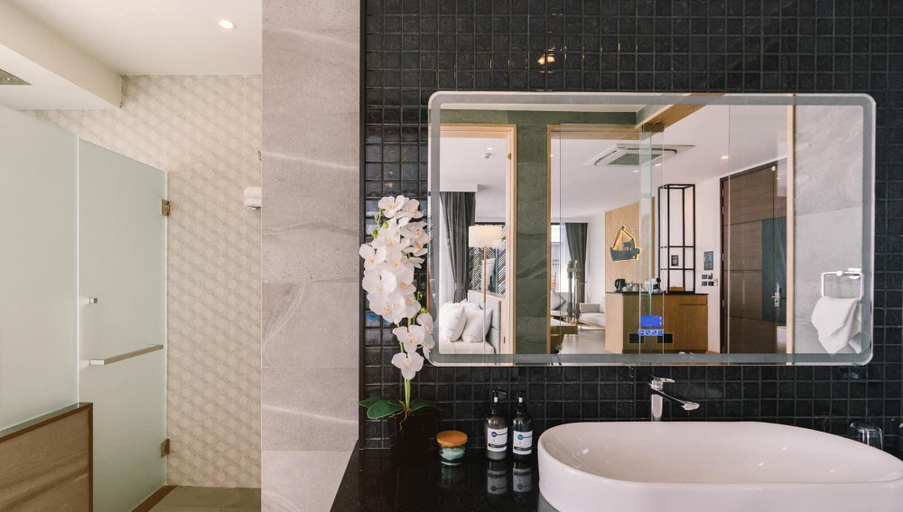 Bathroom 5, Klongwan Resort, Muang Prachuap Khiri Khan