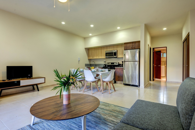 Others 5, Honey 2 BRM sleeps 4 balcony, Cozumel