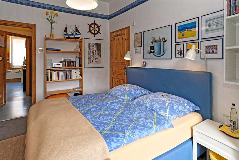 Bedroom 2, Moltkestrasse 89, Hildesheim