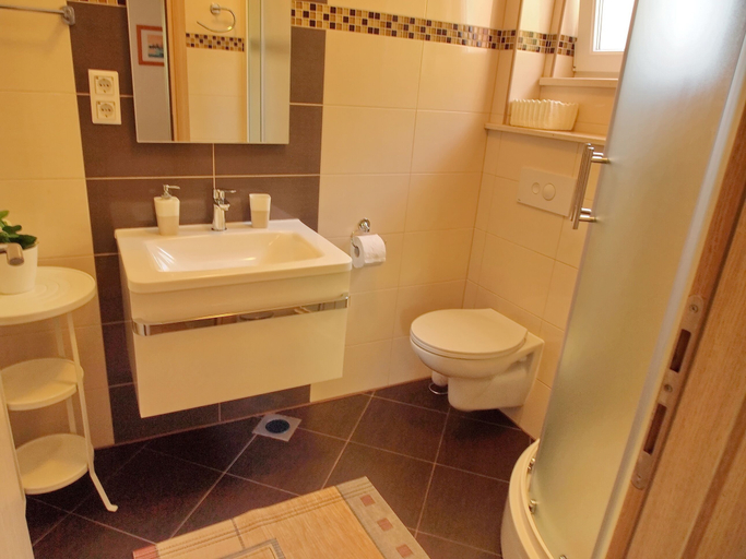 Bathroom 2, Apartments Villa Rea Orebic, Orebić
