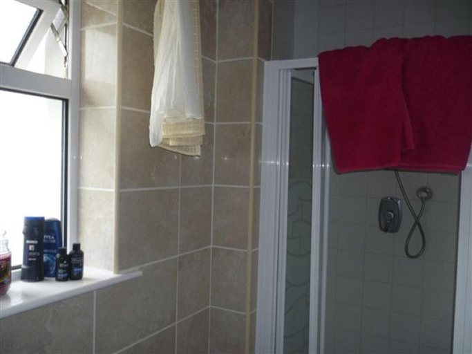 Bathroom 3, Armcashel B&B