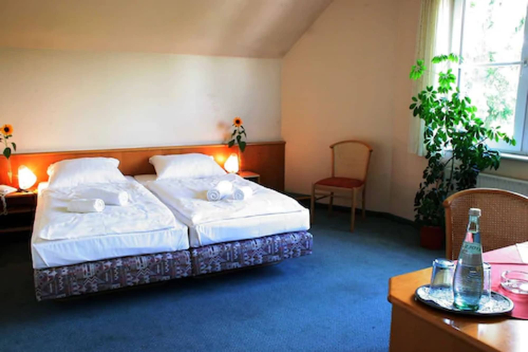 Bedroom 4, Hotel Leano, Lübeck
