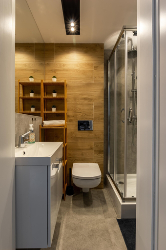 Bathroom 4, Warsaw Concierge Silver Apartment, Warsaw