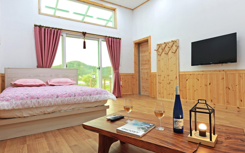 Bedroom 2, Gyeongju Tiger Pension, Gyeongju