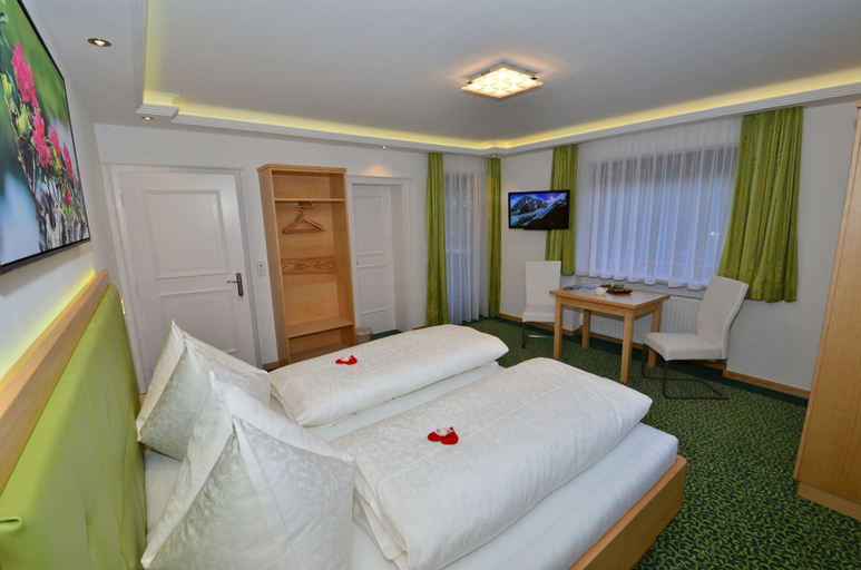 Bedroom 2, Haus Elisabeth, Sankt Johann im Pongau
