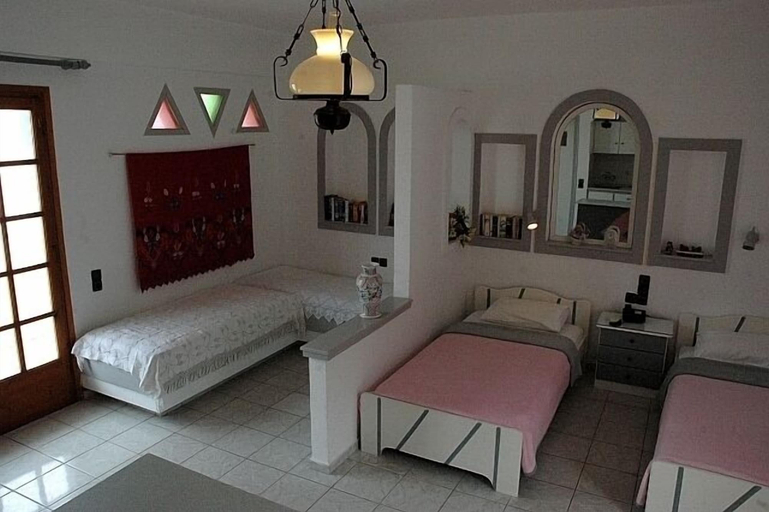 Bedroom 3, La Luna, Crete