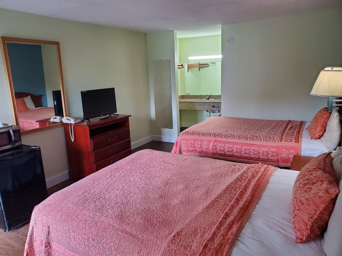 Bedroom 3, Econo Inn, Volusia