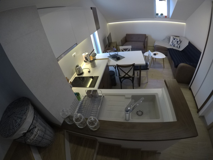 Others 5, Lux Squere Apartments