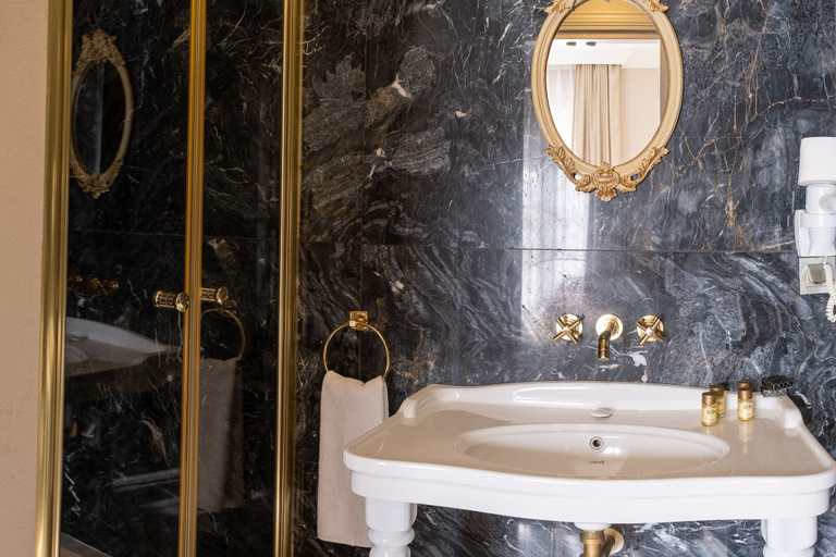 Bathroom 5, Elit Otel Bozcaada, Bozcaada