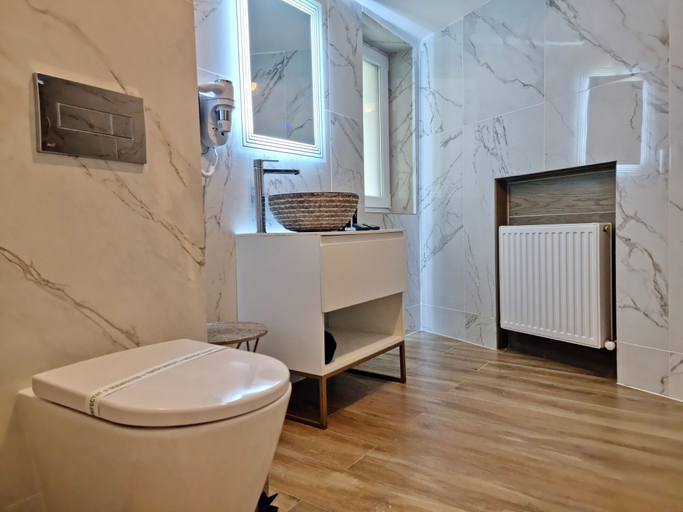 Bathroom 5, Elexus, Predeal