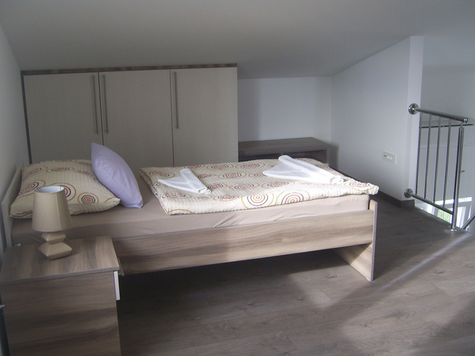 Bedroom 3, Apartments Villa Erik, Rogoznica