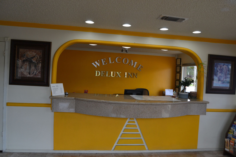 Others, Deluxe INN, Irving