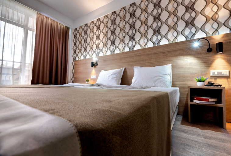 Bedroom 2, Maria Palace-Hotel All inclusive, Nesebar