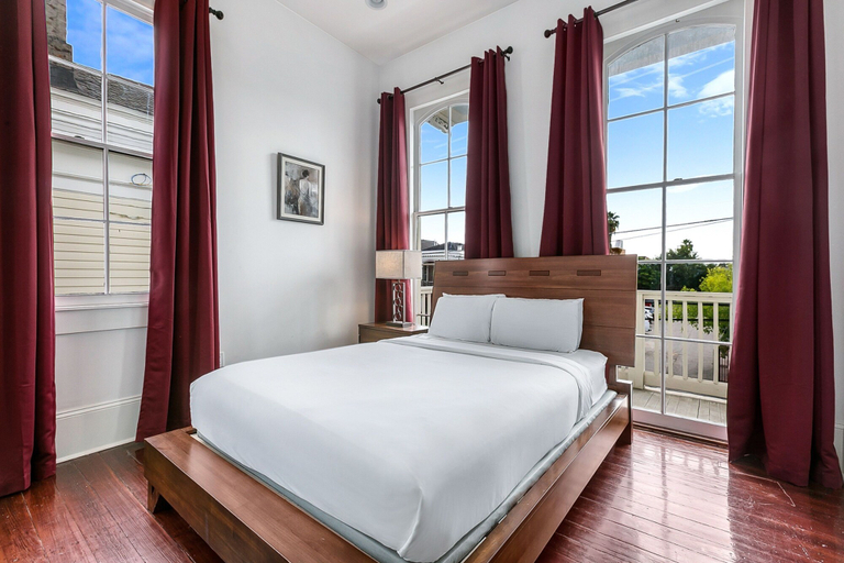 Bedroom 2, Terpsichore-Carondelet Residences, Orleans