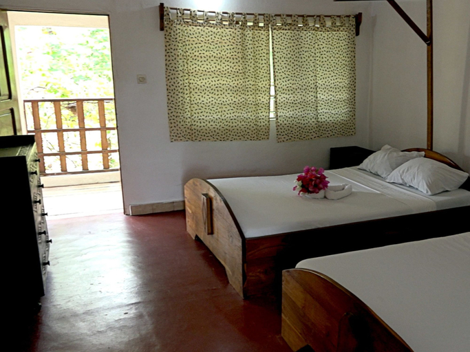Bedroom 3, Hotel Awalé Plage - Village vacances, Grand-Popo