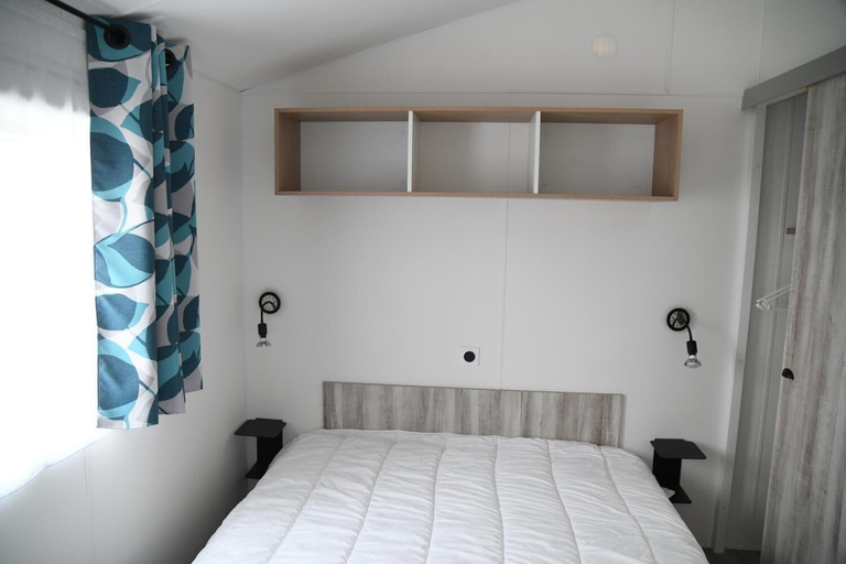Bedroom 2, Camping Le Pré Fleuri, Somme