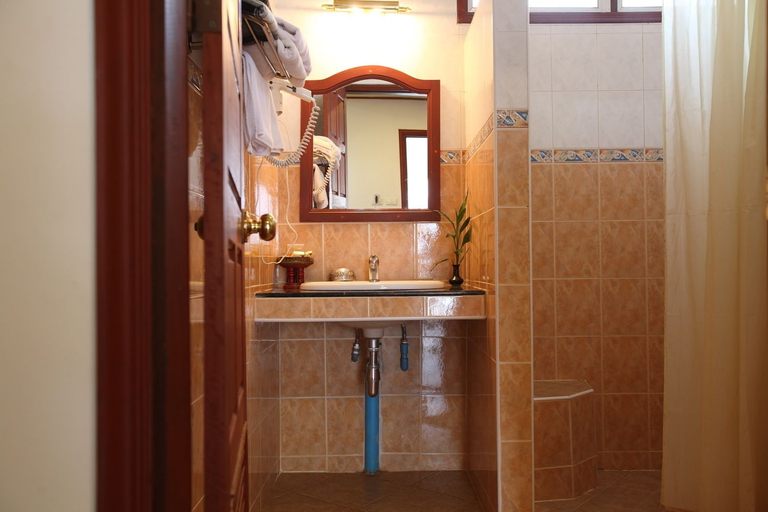 Bathroom 4, Vansana Vang Vieng, Vangvieng