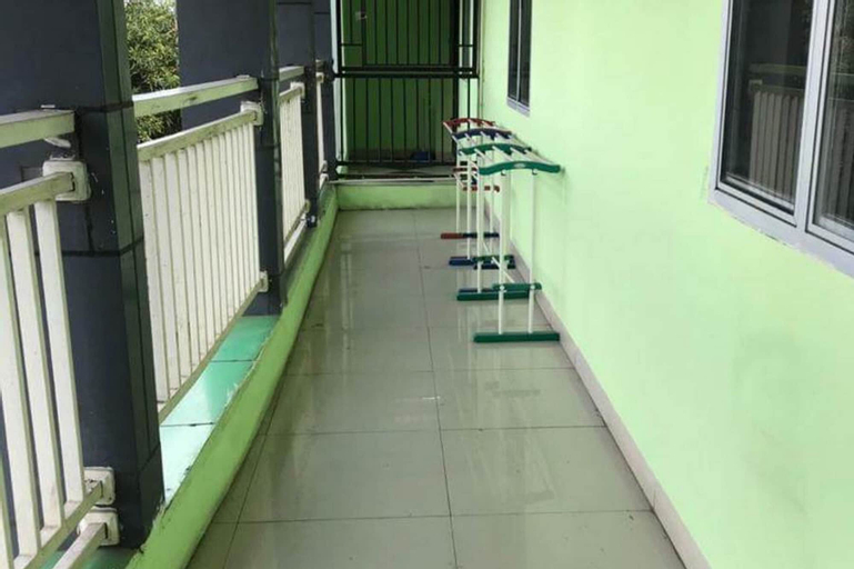 Exterior & Views 4, KoolKost Syariah @ Sultan Alauddin Makassar, Makassar