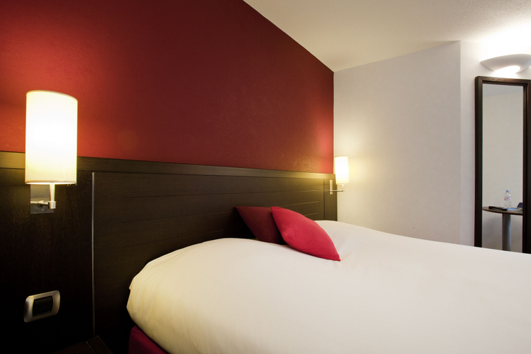 Bedroom 3, ibis Styles Belfort Centre, Territoire de Belfort