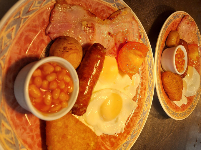 Food & Drinks 5, Sportsmans Valley Hotel, Cornwall