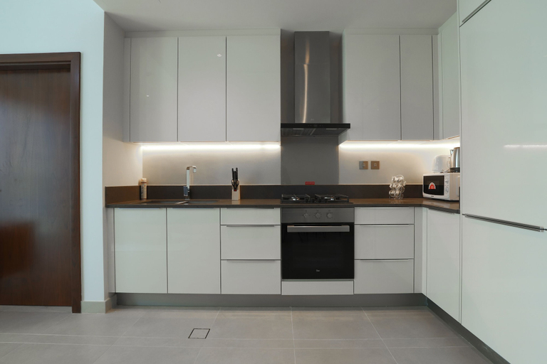 Private kitchen 5, OYO Home 258 1BHK Marina Gate 2, Dubai