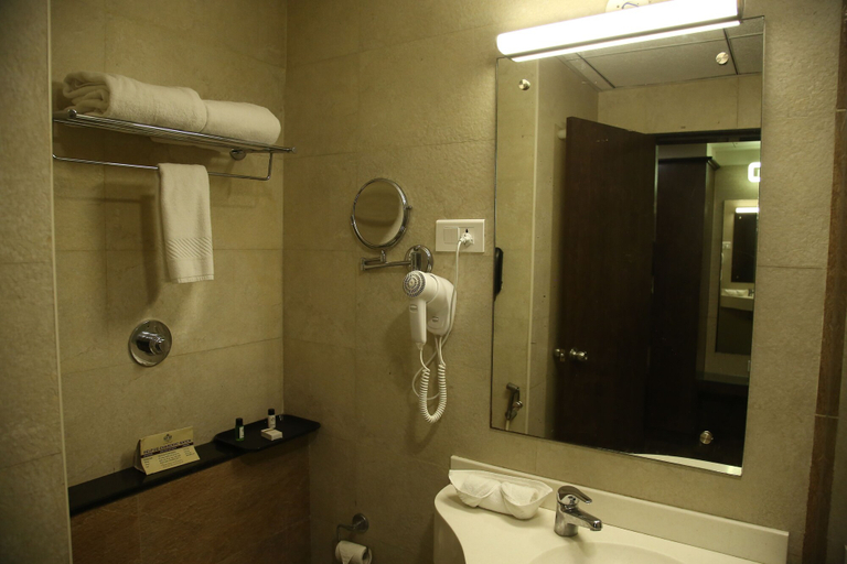 Bathroom 3, West Fort Hotel, Bangalore