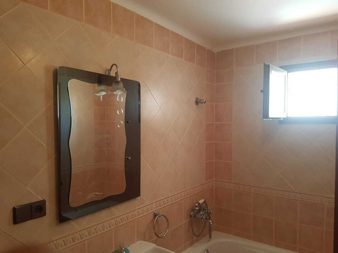 Bathroom 3, Omr Colina Smir, Tétouan