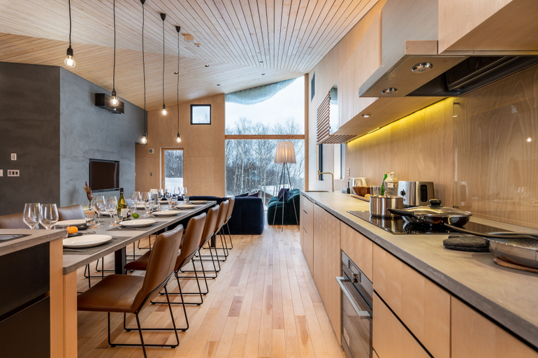 Food & Drinks 5, Foxwood B by H2 Life, Niseko
