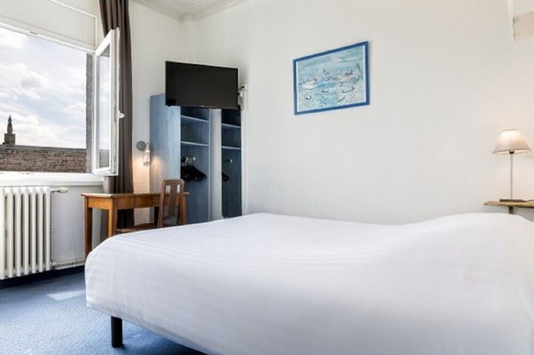 Bedroom 3, Hotel Saint Maurice, Nord