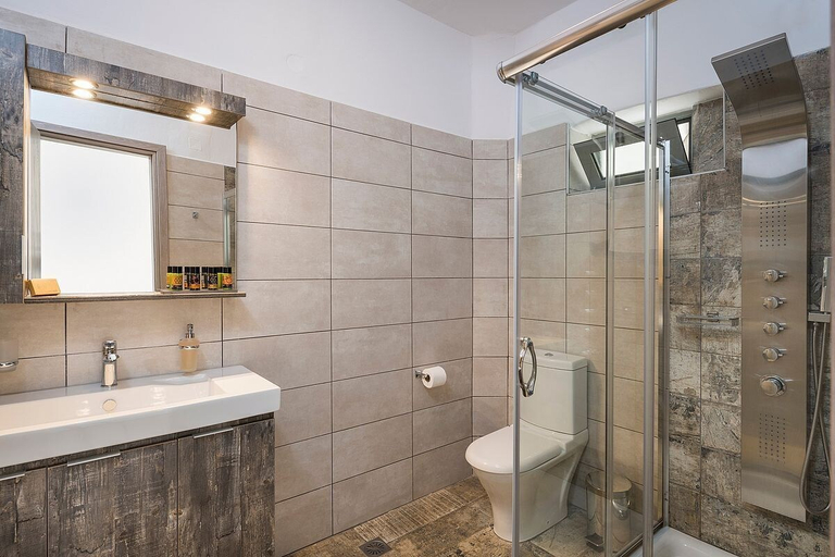 Bathroom 5, Glykeria Hotel, Crete